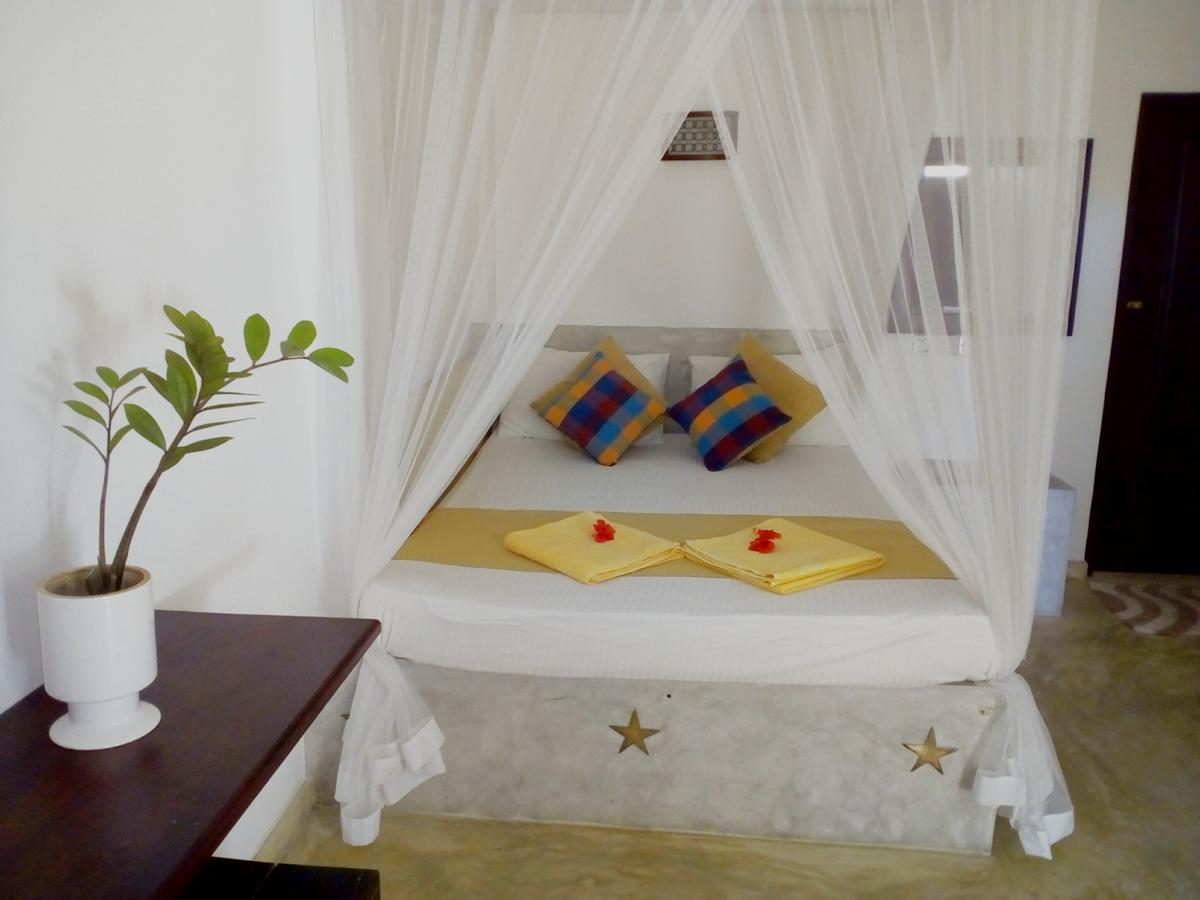 Sleepy Head Guesthouse Unawatuna Kültér fotó
