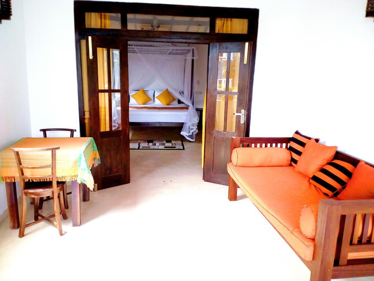 Sleepy Head Guesthouse Unawatuna Kültér fotó